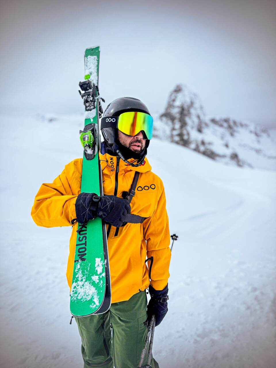Raúl Peña: A Passion for Acting, the Mountains, and Ecoon’s Technical Gear